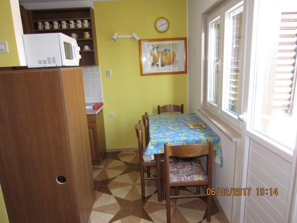 Guest House Vanessa Supetar Kültér fotó