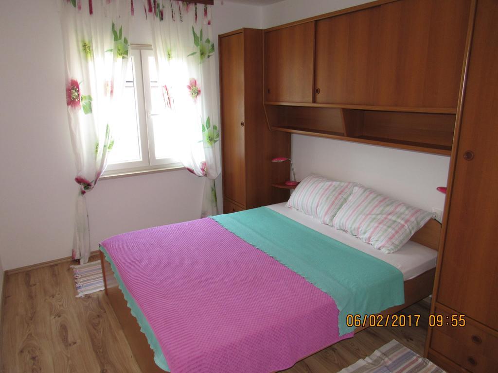 Guest House Vanessa Supetar Kültér fotó